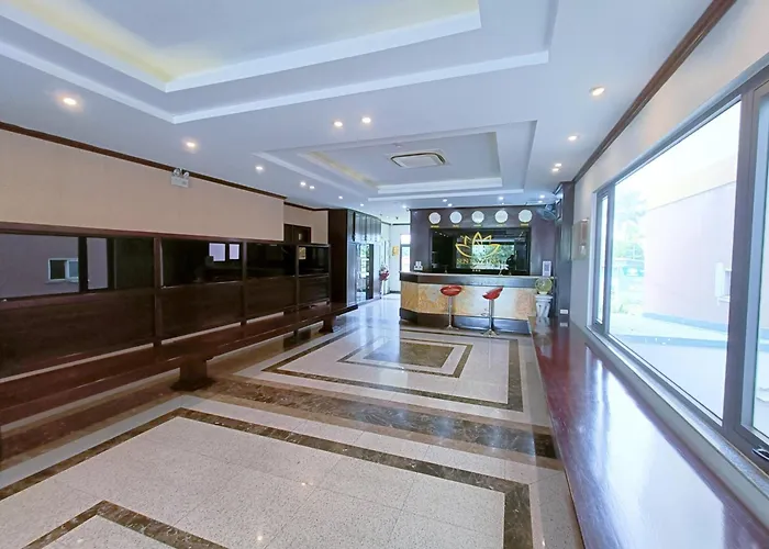 Sen Khách sạn Hạ Long