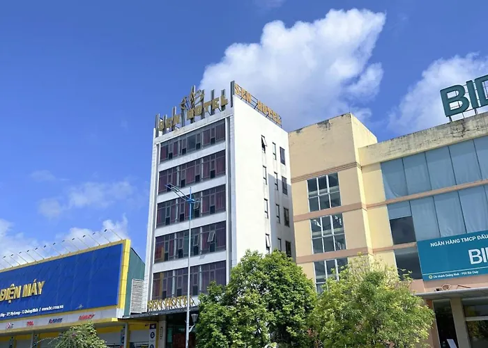 Sen Khách sạn Hạ Long